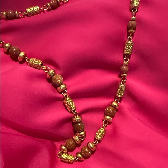 Jewelry - Elegant Gold and Brown Beaded Necklace